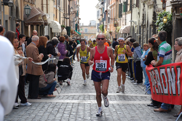 Mezza Maratona dei Castelli Romani (05/10/2008) castelgandolfo-360