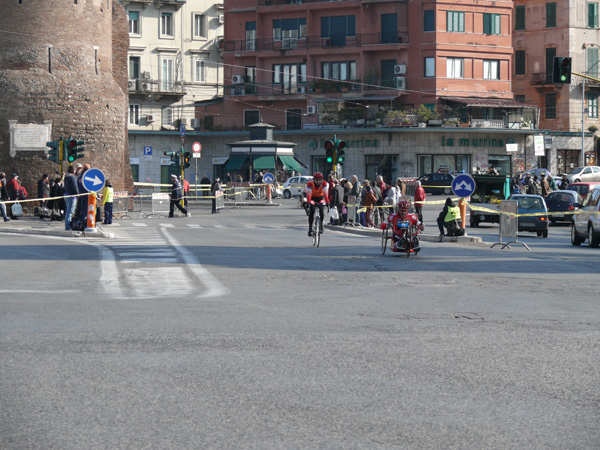 Maratona della Città di Roma (22/03/2009) giulia_1050054