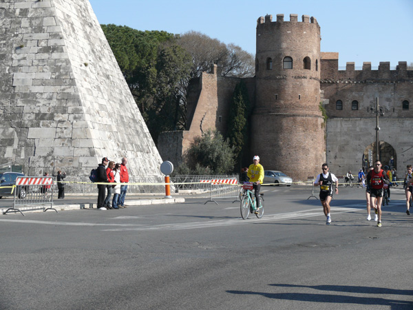 Maratona della Città di Roma (22/03/2009) giulia_1050063