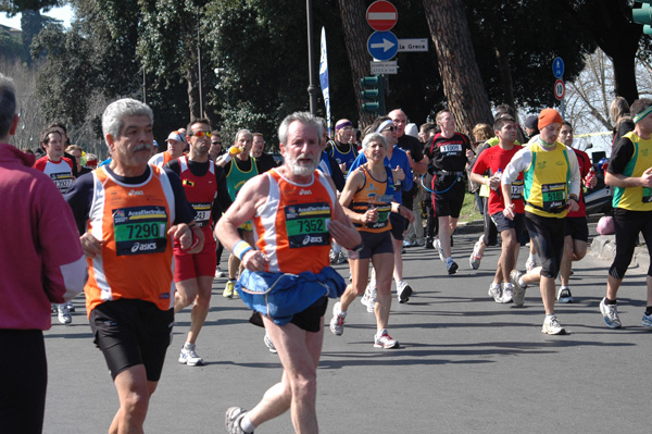 Maratona della Città di Roma (22/03/2009) dominici_km_12_724