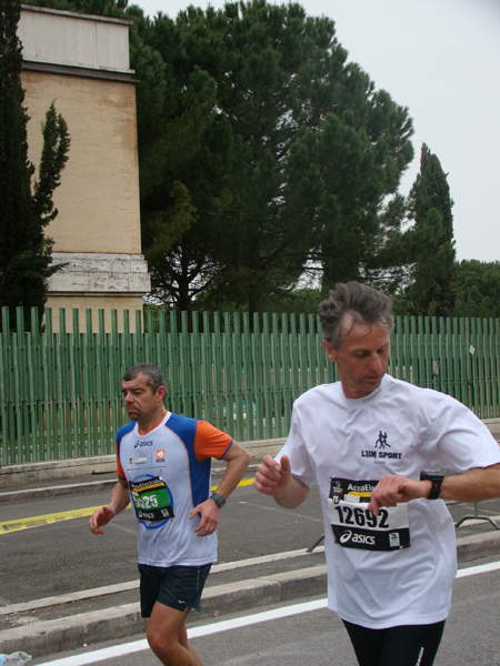 Maratona di Roma (21/03/2010) mario_5001
