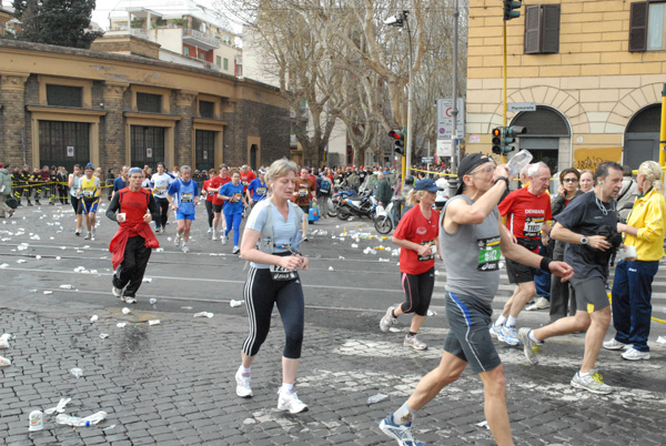 Maratona di Roma (21/03/2010) mariarosa_1206