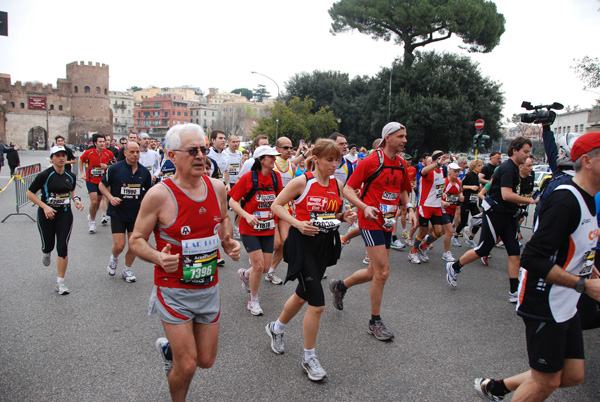 Maratona di Roma (21/03/2010) pat_1918