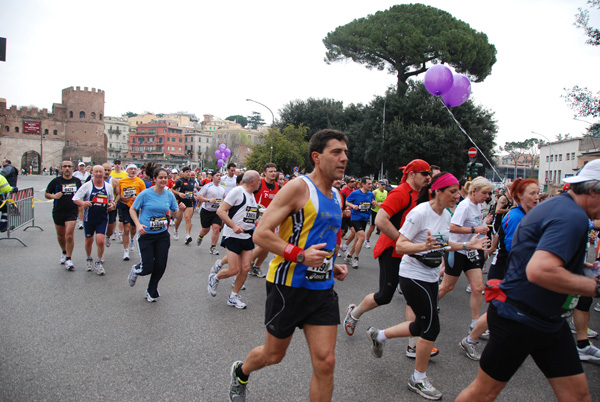 Maratona di Roma (21/03/2010) pat_1995