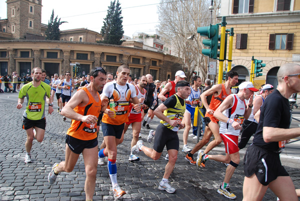 Maratona di Roma (21/03/2010) pat_2199