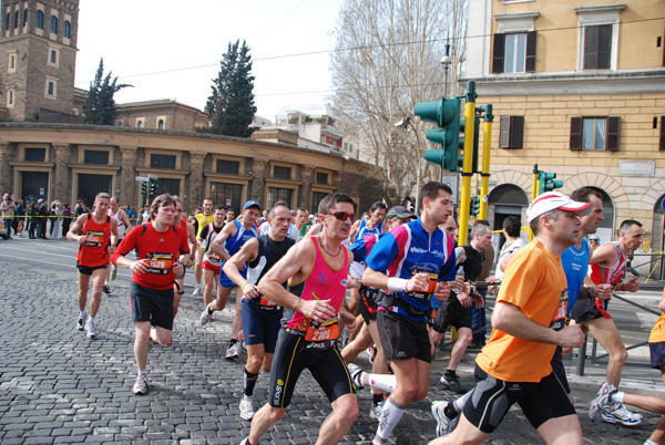 Maratona di Roma (21/03/2010) pat_2207