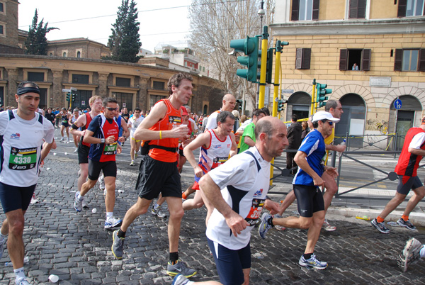 Maratona di Roma (21/03/2010) pat_2505