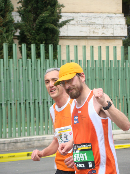 Maratona di Roma (21/03/2010) mario_4868