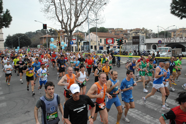 Maratona di Roma (21/03/2010) mariarosa_0585