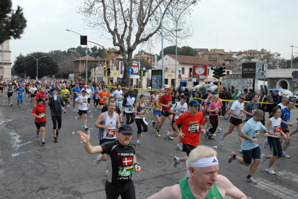 Maratona di Roma (21/03/2010) mariarosa_0803