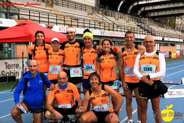 Gli Orange presenti a Rieti in occasione della maratona