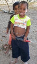 I bambini dell'atollo di Kiribati