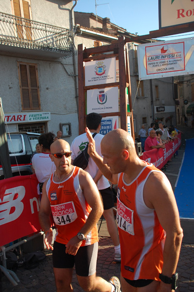La soddisfazione di Ale Terribili e Fabio Bortoloni all'arrivo della scorsa edizione (foto di Giuseppe Sen Coccia)