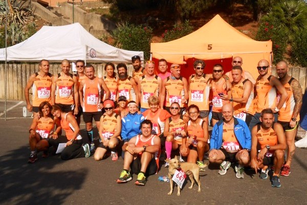 Foto di gruppo per gli orange dell'edizione 2015