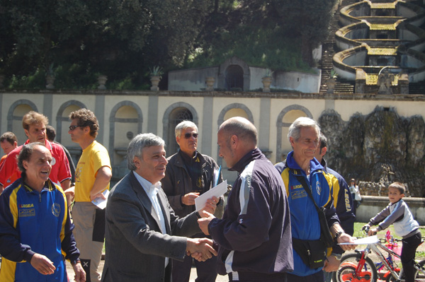 Giro delle Ville Tuscolane (25/04/2008) frascati-185