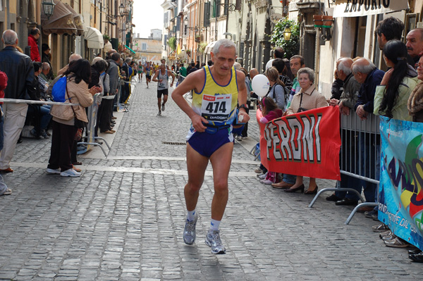 Mezza Maratona dei Castelli Romani (05/10/2008) castelgandolfo-320