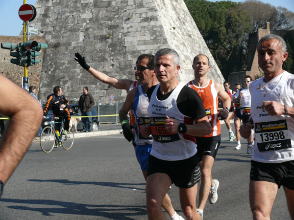 Maratona della Città di Roma (22/03/2009) giulia_1050174