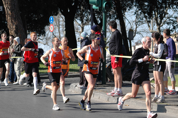 Maratona della Città di Roma (22/03/2009) dominici_km_12_601