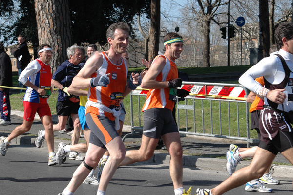 Maratona della Città di Roma (22/03/2009) dominici_km_12_653