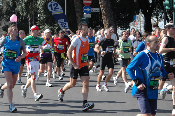 Maratona della Città di Roma (22/03/2009) dominici_km_12_687