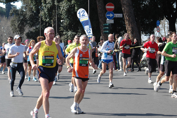 Maratona della Città di Roma (22/03/2009) dominici_km_12_699