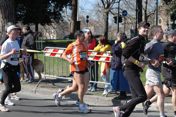 Maratona della Città di Roma (22/03/2009) dominici_km_12_731