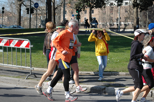 Maratona della Città di Roma (22/03/2009) dominici_km_12_746