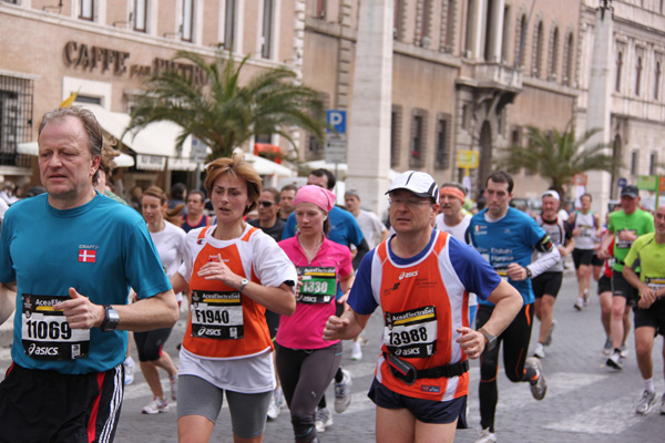Maratona di Roma (21/03/2010) robert_0401