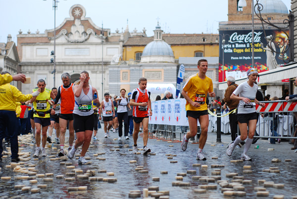 Maratona di Roma (21/03/2010) lorenzo_0365