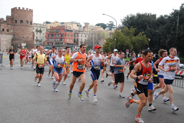 Maratona di Roma (21/03/2010) pat_1174