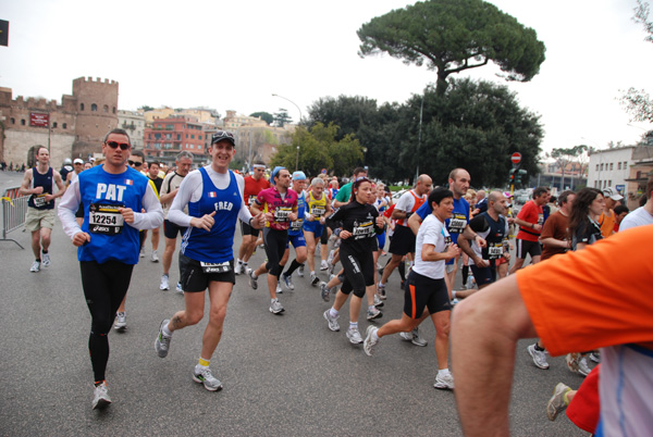Maratona di Roma (21/03/2010) pat_1883