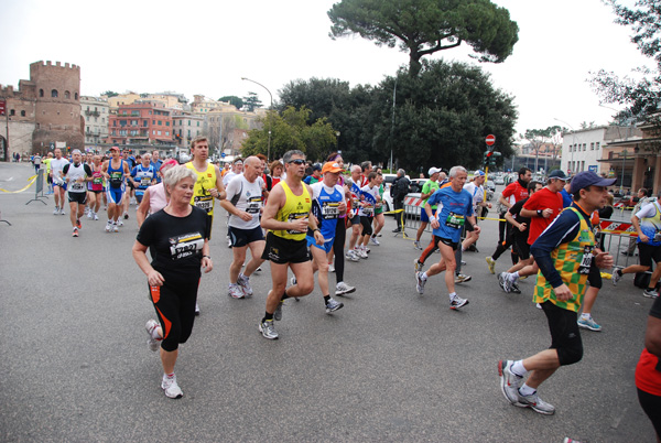 Maratona di Roma (21/03/2010) pat_1965