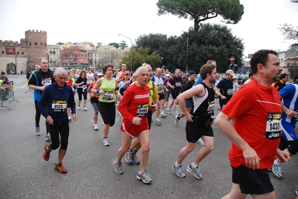 Maratona di Roma (21/03/2010) pat_2032