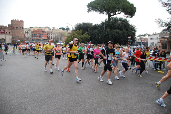 Maratona di Roma (21/03/2010) pat_2036