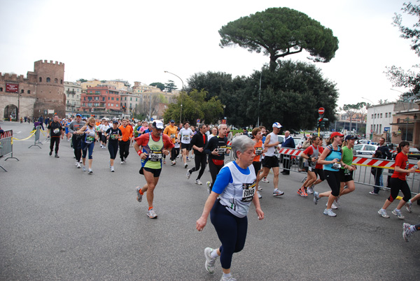 Maratona di Roma (21/03/2010) pat_2043