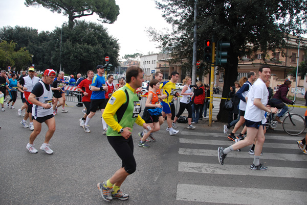 Maratona di Roma (21/03/2010) pat_2075