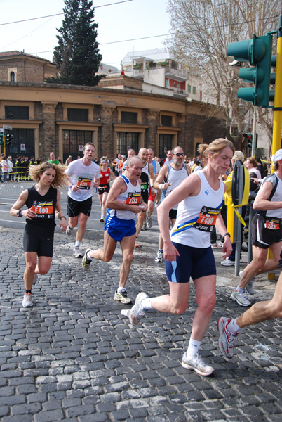 Maratona di Roma (21/03/2010) pat_2326