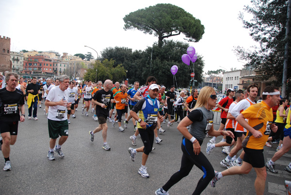 Maratona di Roma (21/03/2010) pat_2004