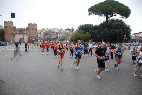 Maratona di Roma (21/03/2010) pat_2086
