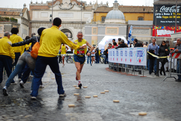 Maratona di Roma (21/03/2010) lorenzo_0111