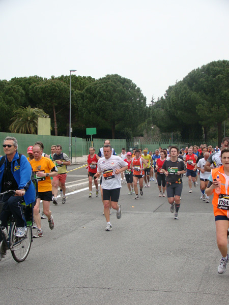 Maratona di Roma (21/03/2010) mario_5006